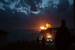 Esplosioni in Crimea: il traffico sul ponte di Kiev paralizzato