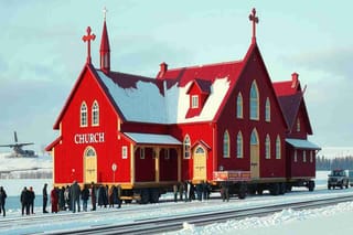 Una chiesa storica si sposta per 5 km: un viaggio straordinario in Svezia