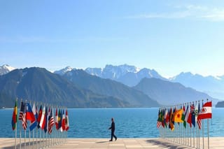 Zelensky: il summit in Alaska come trionfo personale per Putin