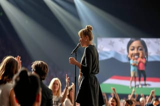 Elisa si commuove sui social e lancia un appello a Meloni per Gaza