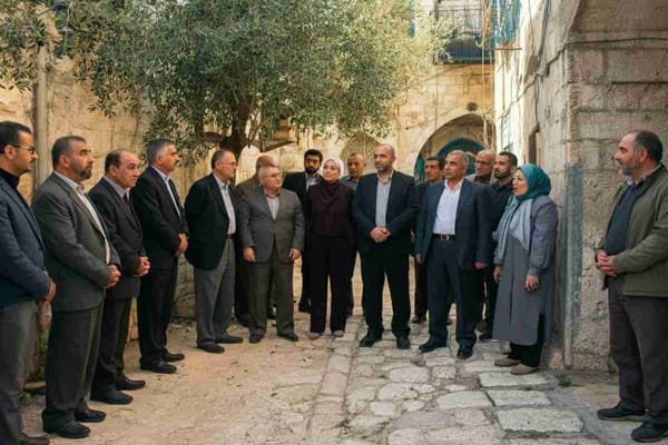 Abu Mazen chiede a Hamas di consegnare le armi e liberare gli ostaggi