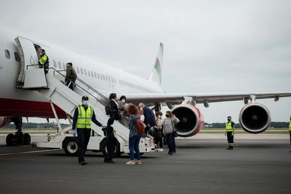 Rientro da incubo: 100 italiani tornano a Roma dalla Libia