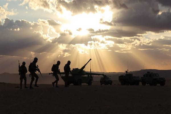 Netanyahu avverte: in arrivo nuove ondate di attacchi dall'Iran